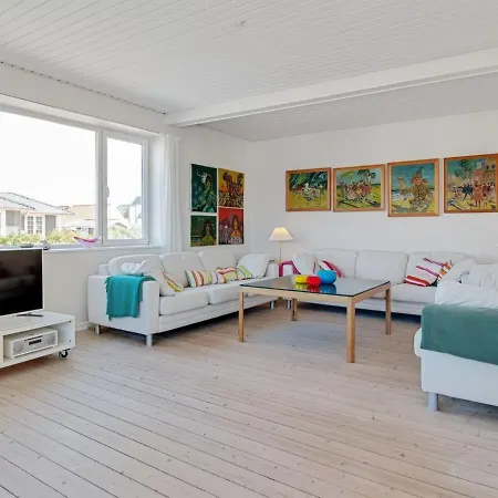 Bruse - 125m From The Sea By Interhome